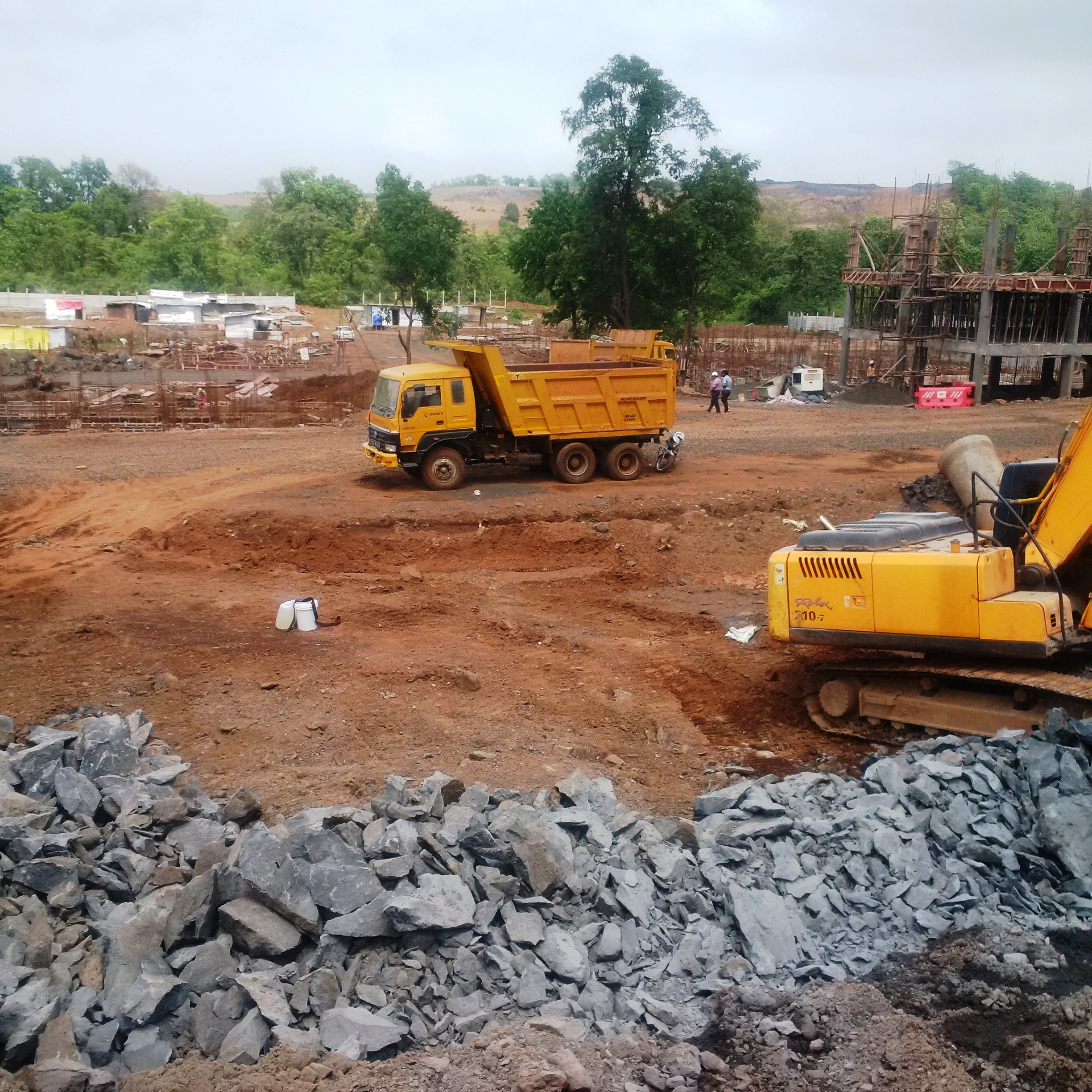 Earthwork of 2.75 Pipe at Khopoli photo 2