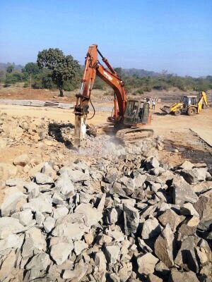 Earthwork of 2.75 Pipe at Khopoli photo 7